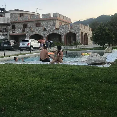 Residenza Monarka 아파트 *