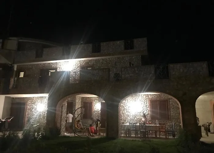 公寓 Residenza Monarka *